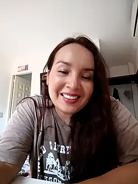 Snapshot of allison-dreams chatting on 09/27/25, 04:23 allison-dreams online show from 09/27/25, 04:23