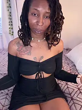 LeyaHoneybuns online show from 02/23/25, 03:40