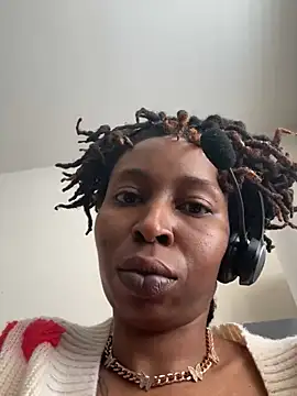 LeyaHoneybuns online show from 03/12/25, 04:35