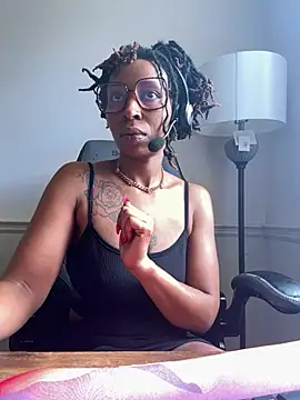 LeyaHoneybuns online show from 03/17/25, 04:01