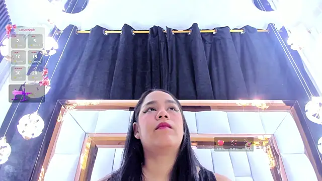 Snapshot of RileySweett chatting on 07/11/26, 11:46 RileySweett online show from 07/11/26, 11:46