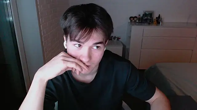 MarkusDean online show from 11/25/25, 03:56