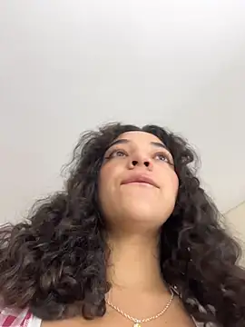 uniquerossie online show from 02/16/26, 07:26