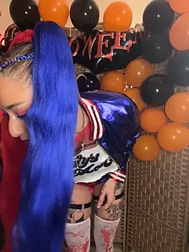 Chachou000 online show from 10/31/25, 08:10