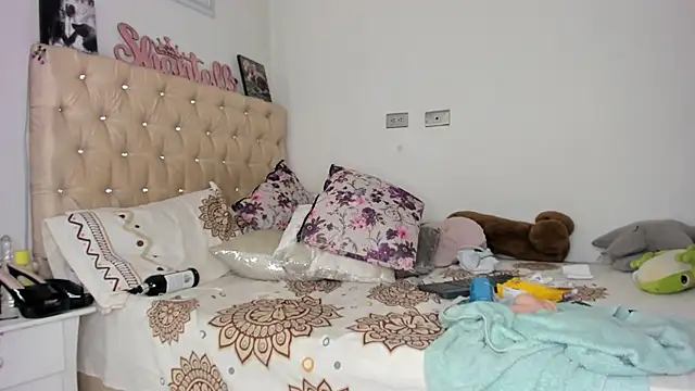 shantallhotxx online show from 03/11/25, 03:45