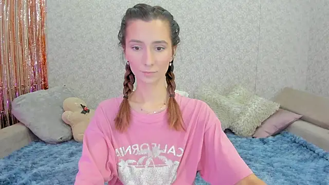 Snapshot of crystalnut chatting on 01/23/25, 12:52 crystalnut online show from 01/23/25, 12:52