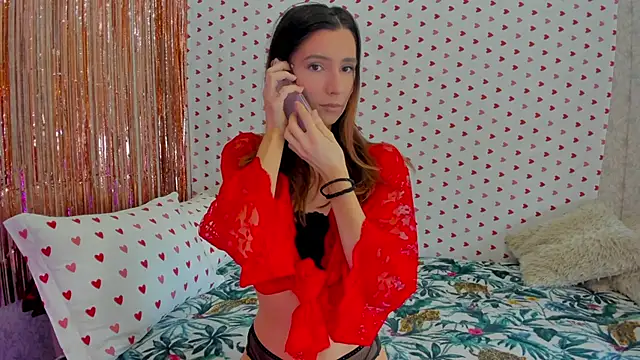 Snapshot of crystalnut chatting on 02/12/25, 04:33 crystalnut online show from 02/12/25, 04:33