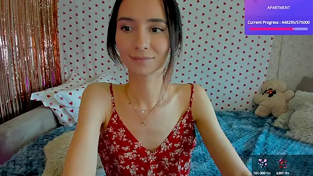 Snapshot of crystalnut chatting on 02/21/25, 05:46 crystalnut online show from 02/21/25, 05:46