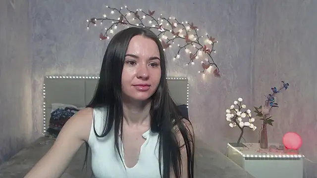 KaraCriegs online show from 03/12/26, 06:36