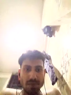 Snapshot of nikshows chatting on 10/22/25, 08:41 nikshows online show from 10/22/25, 08:41