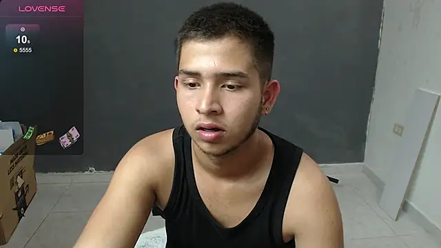 Snapshot of harold_18_ chatting on 01/07/25, 10:30 harold 18 online show from 01/07/25, 10:30