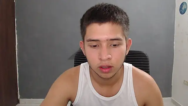 Snapshot of harold_18_ chatting on 02/17/25, 01:42 harold 18 online show from 02/17/25, 01:42