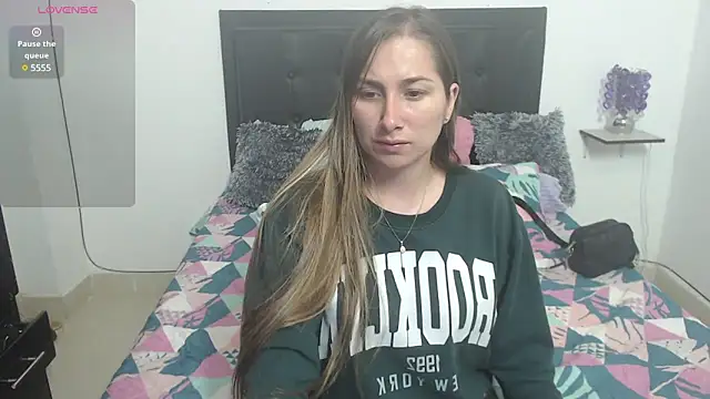 Iris love18 online show from 02/26/25, 02:15