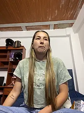 Iris love18 online show from 10/15/25, 03:56