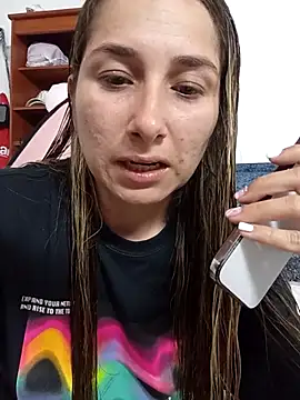 Iris love18 online show from 11/10/25, 11:37