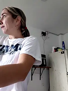 Iris love18 online show from 02/24/26, 03:21