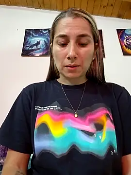 Iris love18 online show from 03/25/26, 04:02