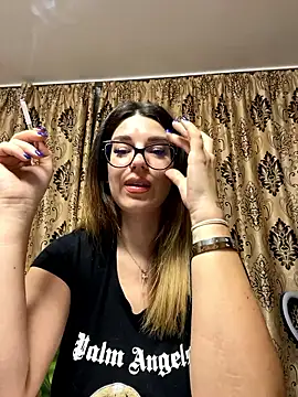 Snapshot of NadiraNoor chatting on 11/14/25, 09:46 NadiraNoor online show from 11/14/25, 09:46