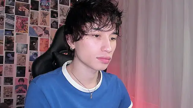 Snapshot of liamelf chatting on 10/31/25, 06:03 liamelf online show from 10/31/25, 06:03