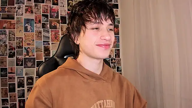 liamelf online show from 03/18/26, 05:21