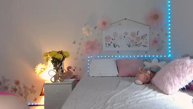 Snapshot of Poisson_Eva chatting on 04/23/26, 10:34 Poisson Eva online show from 04/23/26, 10:34
