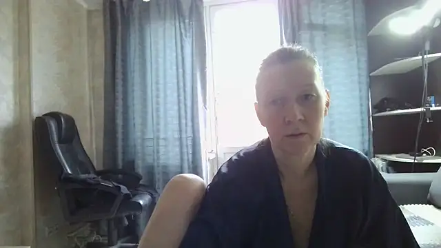 Snapshot of WindChristy chatting on 11/07/25, 10:15 WindChristy online show from 11/07/25, 10:15