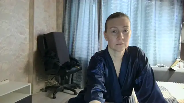 Snapshot of WindChristy chatting on 11/17/25, 09:59 WindChristy online show from 11/17/25, 09:59