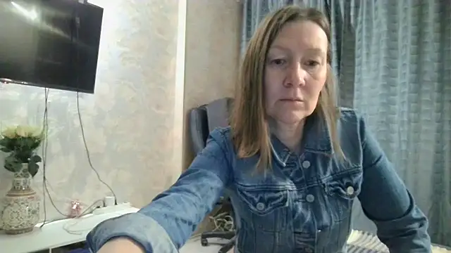 Snapshot of WindChristy chatting on 12/01/25, 03:33 WindChristy online show from 12/01/25, 03:33