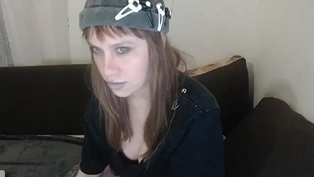 GinaAngelina online show from 05/05/26, 10:51