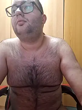 Javier bear online show from 10/24/25, 01:40