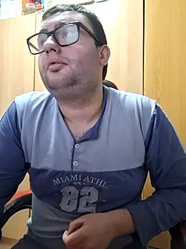 Javier bear online show from 03/23/26, 02:21