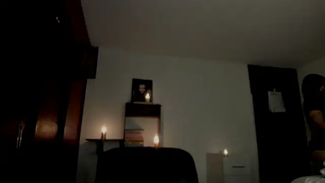 Lucyerobbie online show from 04/25/26, 02:47