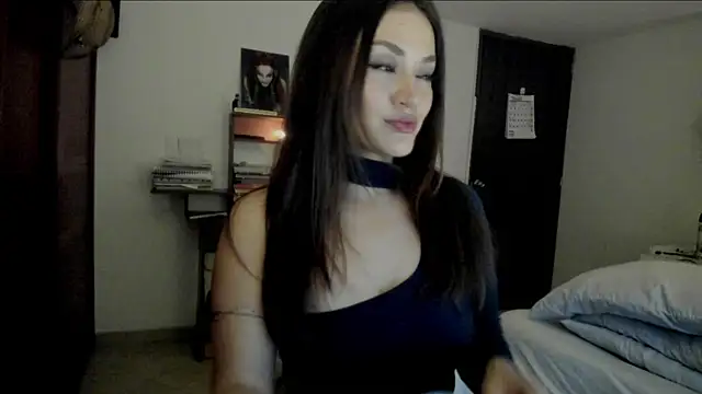 Snapshot of Lucyerobbie chatting on 05/10/26, 09:42 Lucyerobbie online show from 05/10/26, 09:42