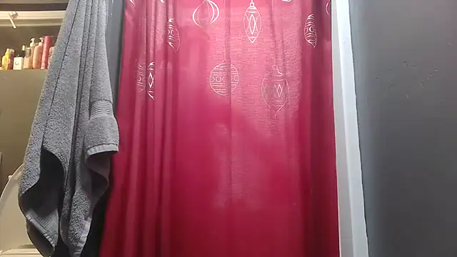 Snapshot of Glitt3rqueen341 chatting on 09/11/25, 11:32 Glitt3rqueen341 online show from 09/11/25, 11:32