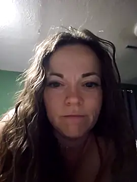 Snapshot of Glitt3rqueen341 chatting on 09/12/25, 05:51 Glitt3rqueen341 online show from 09/12/25, 05:51