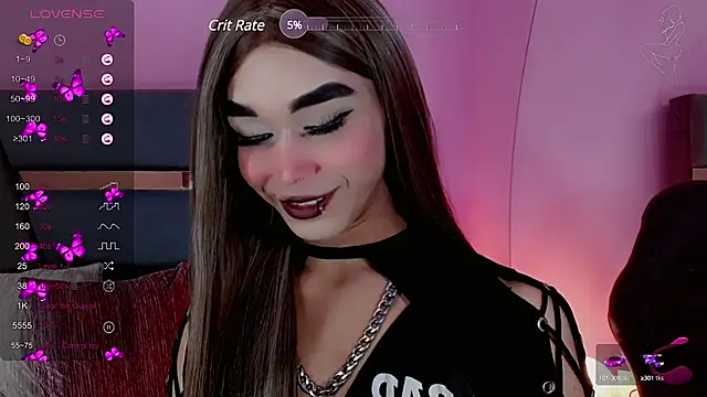 Snapshot of kimMaddiee chatting on 12/02/24, 12:19 kimMaddiee online show from 12/02/24, 12:19