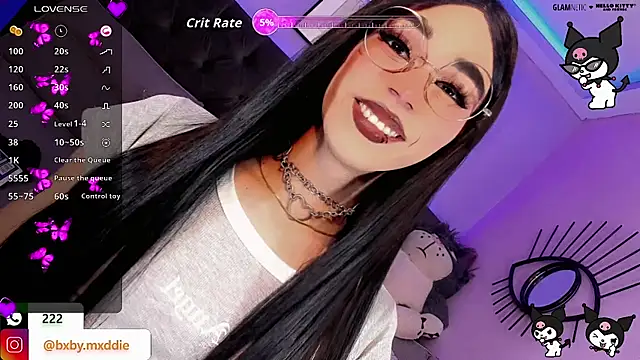 Snapshot of kimMaddiee chatting on 10/25/25, 06:32 kimMaddiee online show from 10/25/25, 06:32