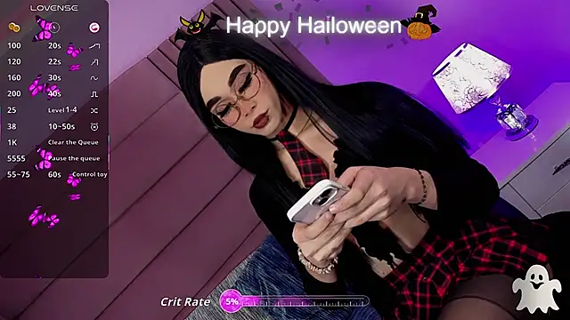 Snapshot of kimMaddiee chatting on 10/31/25, 08:43 kimMaddiee online show from 10/31/25, 08:43