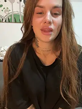 EmiliaCatalina online show from 03/17/25, 10:28