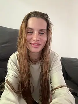 EmiliaCatalina online show from 03/06/26, 06:37