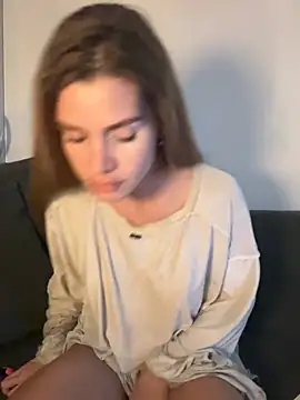 EmiliaCatalina online show from 03/19/26, 11:31