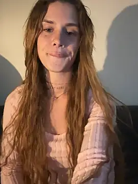 EmiliaCatalina online show from 05/31/26, 12:19