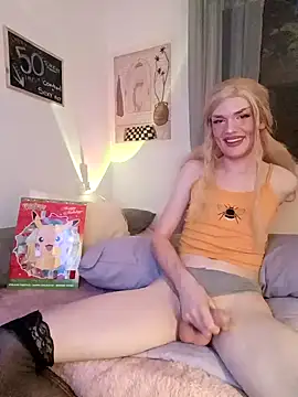 LillyAmore online show from 12/07/24, 07:10