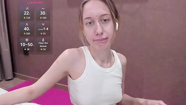 Mika Ray online show from 03/28/26, 01:54