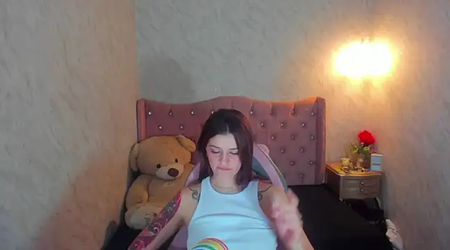 Snapshot of LiaHarryis chatting on 02/16/25, 12:30 LiaHarryis online show from 02/16/25, 12:30