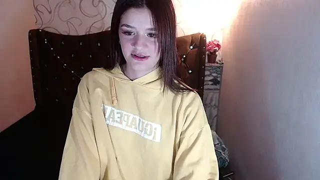 Snapshot of LiaHarryis chatting on 02/25/25, 05:47 LiaHarryis online show from 02/25/25, 05:47