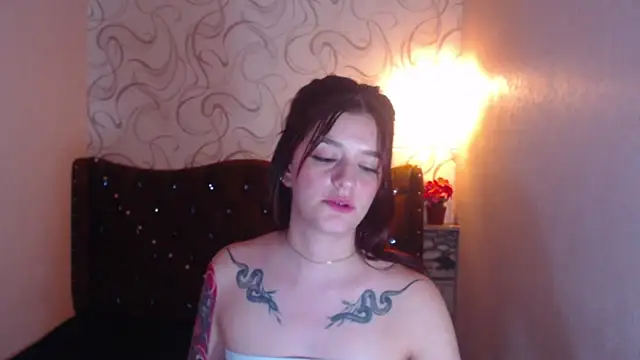 Snapshot of LiaHarryis chatting on 02/28/25, 11:45 LiaHarryis online show from 02/28/25, 11:45