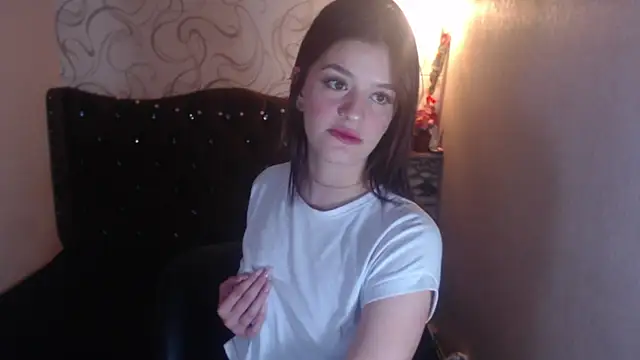 Snapshot of LiaHarryis chatting on 03/08/25, 06:26 LiaHarryis online show from 03/08/25, 06:26