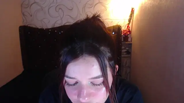 Snapshot of LiaHarryis chatting on 03/15/25, 06:25 LiaHarryis online show from 03/15/25, 06:25