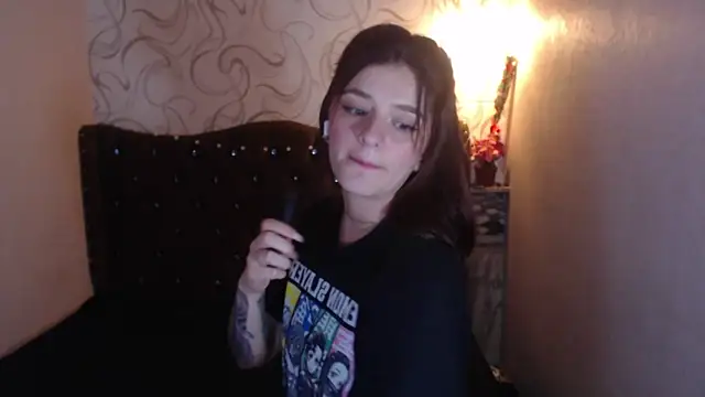 Snapshot of LiaHarryis chatting on 03/15/25, 04:10 LiaHarryis online show from 03/15/25, 04:10
